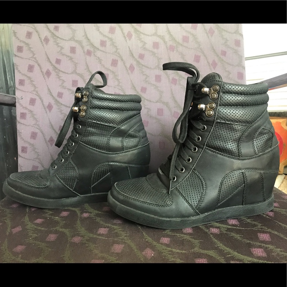 Wedge Sneakers Size 9